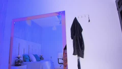 Kathy  online show from January 9, 3:15 am