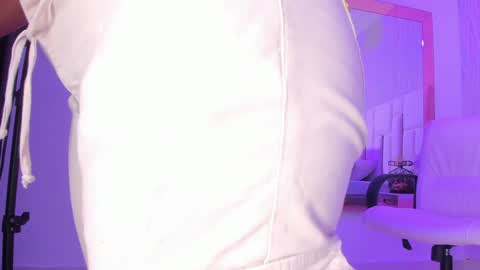 Kathy  online show from January 25, 3:09 am