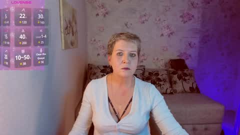 Kathy online show from December 7, 1:51 pm