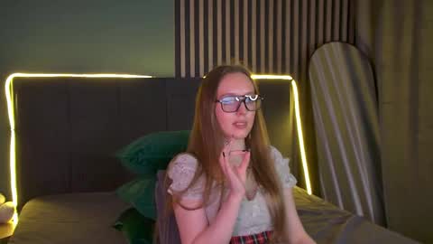 Kathy online show from November 8, 3:28 pm