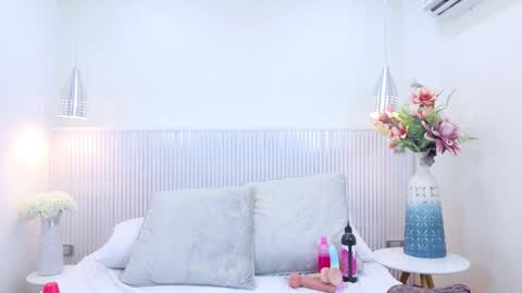 Karen Villas online show from November 15, 8:54 pm