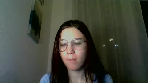 katie_foxi online show from March 1, 4:00 pm