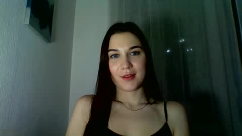 katie_foxi online show from December 3, 5:15 pm