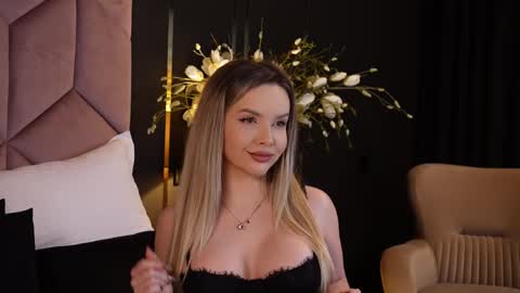 KatJolie online show from March 7, 8:22 pm