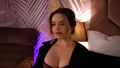 KatJolie online show from October 23, 7:53 pm