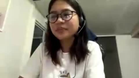 Lily online show from June 3, 2:33 pm