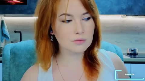 katniss_k online show from November 10, 5:13 am