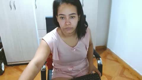 katticloos online show from April 2, 4:21 am