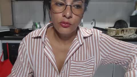 KattleyaGrey online show from November 13, 8:41 pm