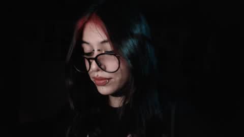      online show from December 19, 5:18 am