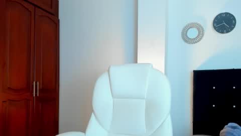 KATYAJHONSS online show from March 9, 9:40 pm