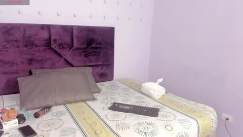 KATY online show from December 17, 7:48 pm