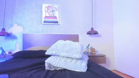 katy online show from September 18, 8:29 pm