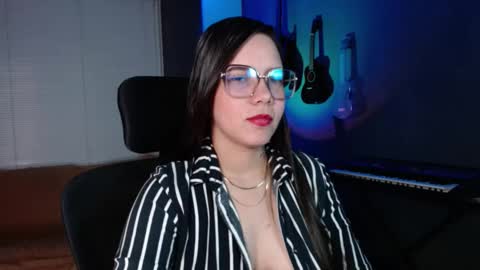 Kay online show from February 14, 3:22 am