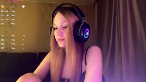 Amia online show from June 28, 6:03 pm