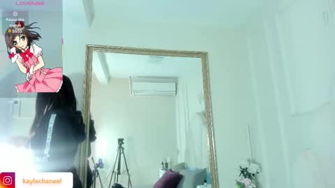 kaylachannell online show from December 17, 3:22 am