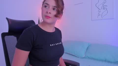      K A Y L A      online show from November 22, 5:15 pm