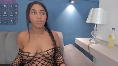 kaylaprince_ online show from November 27, 10:12 pm