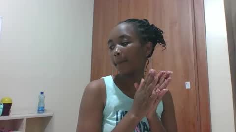 kaylar online show from March 18, 6:46 pm