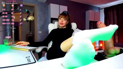 kaylee online show from April 19, 2:50 pm