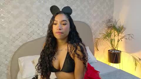 kaylee_jones online show from October 28, 7:30 pm