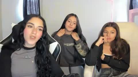 kaylie online show from February 12, 9:33 pm