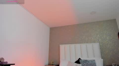 kayliebrooks online show from December 18, 5:07 pm