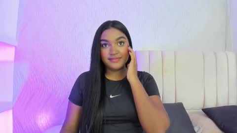 Kayna online show from November 25, 7:04 pm