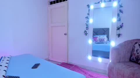 Kazu online show from October 21, 1:04 pm