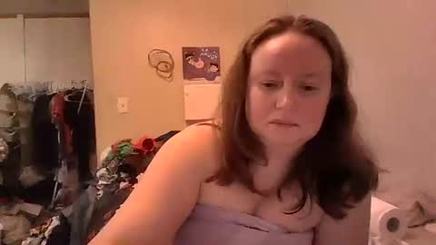 kcandler27 online show from November 2, 2:48 am