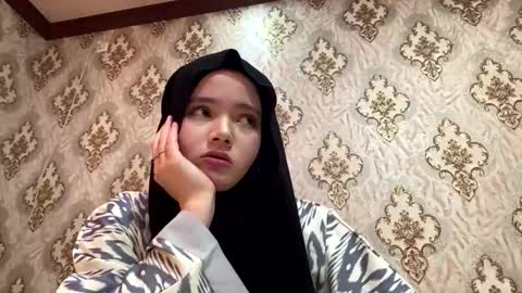 Kate online show from March 25, 9:01 am