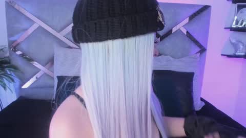 Keidy Monday to Saturday from 200 pm to 810pm  UTC-5 Colombia Time online show from September 13, 7:11 pm