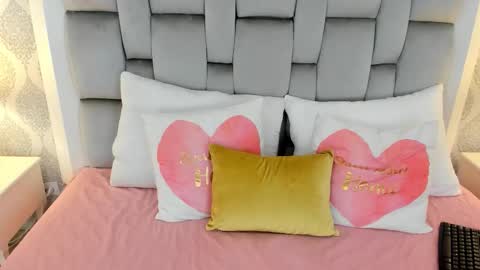 Keiira Fox online show from January 13, 12:20 pm