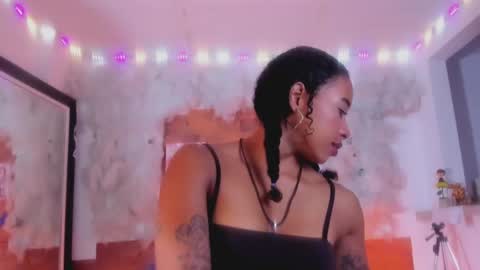 kelly__thomson online show from February 26, 8:57 pm