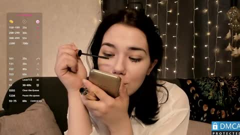 Kelly online show from April 5, 11:20 am