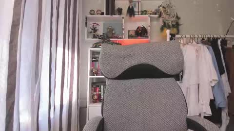 Leia online show from February 15, 7:00 am