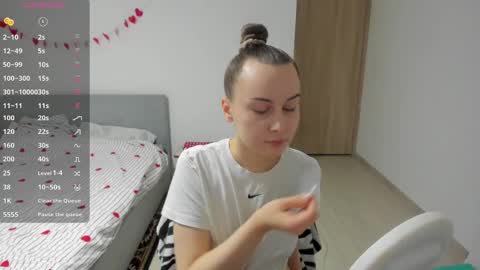 Im Kelly online show from February 23, 1:32 pm