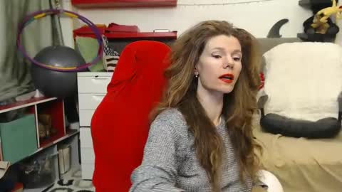 kelly online show from March 5, 11:06 pm