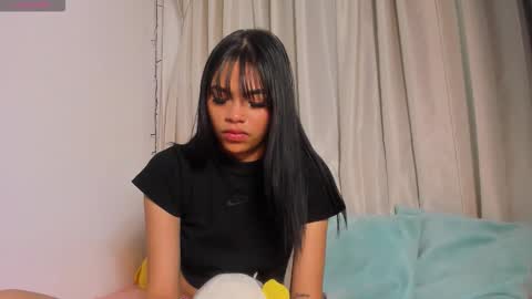 Kendall online show from February 11, 3:57 pm