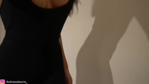 Andrea online show from March 7, 6:22 pm