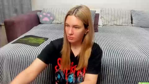 Kendra online show from December 2, 12:34 am