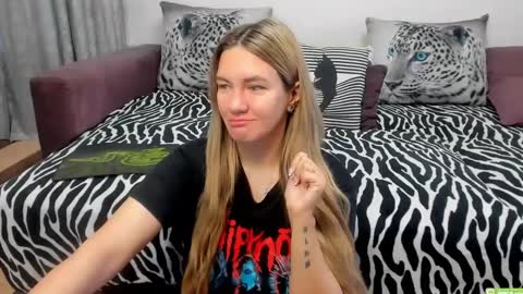 Kendra online show from October 2, 2:16 am