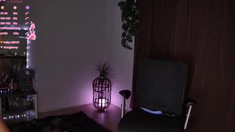 Kendra online show from December 13, 2:10 am