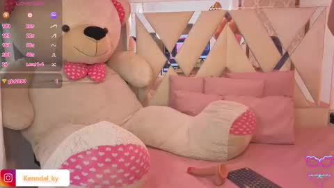 kenndal_tay online show from March 11, 8:55 pm