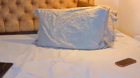 Kery Hillson online show from December 22, 1:25 pm