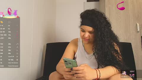 KESHA online show from April 8, 9:22 am