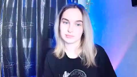 keticam online show from December 12, 6:10 pm