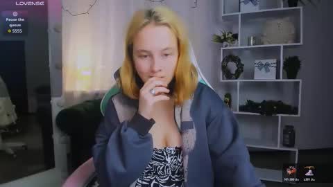 Ketrin online show from December 15, 6:18 am