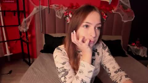 KatrinaKetrin online show from October 19, 1:29 am