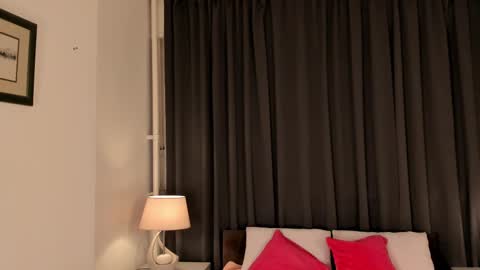 kettyIm a simple girl who likes gifts Lovense is activeThere are legends that in this room all your wish can come true online show from February 13, 6:09 am